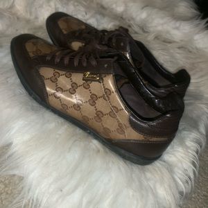 Gucci shoe